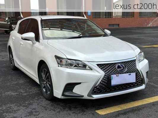 lexus ct200h,